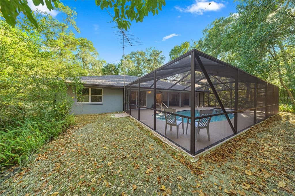 For Sale: $449,000 (3 beds, 2 baths, 1921 Square Feet)