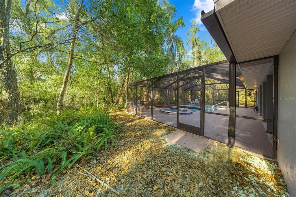 For Sale: $449,000 (3 beds, 2 baths, 1921 Square Feet)