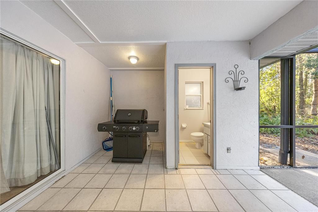 For Sale: $449,000 (3 beds, 2 baths, 1921 Square Feet)