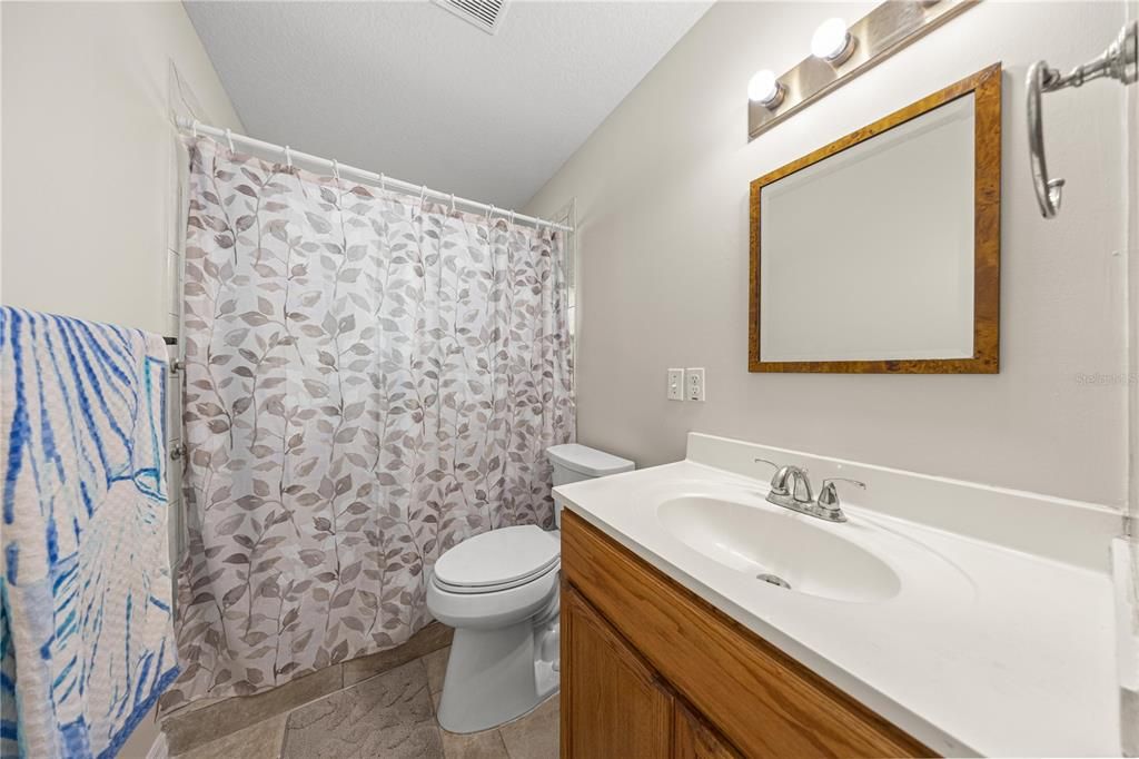 For Sale: $449,000 (3 beds, 2 baths, 1921 Square Feet)