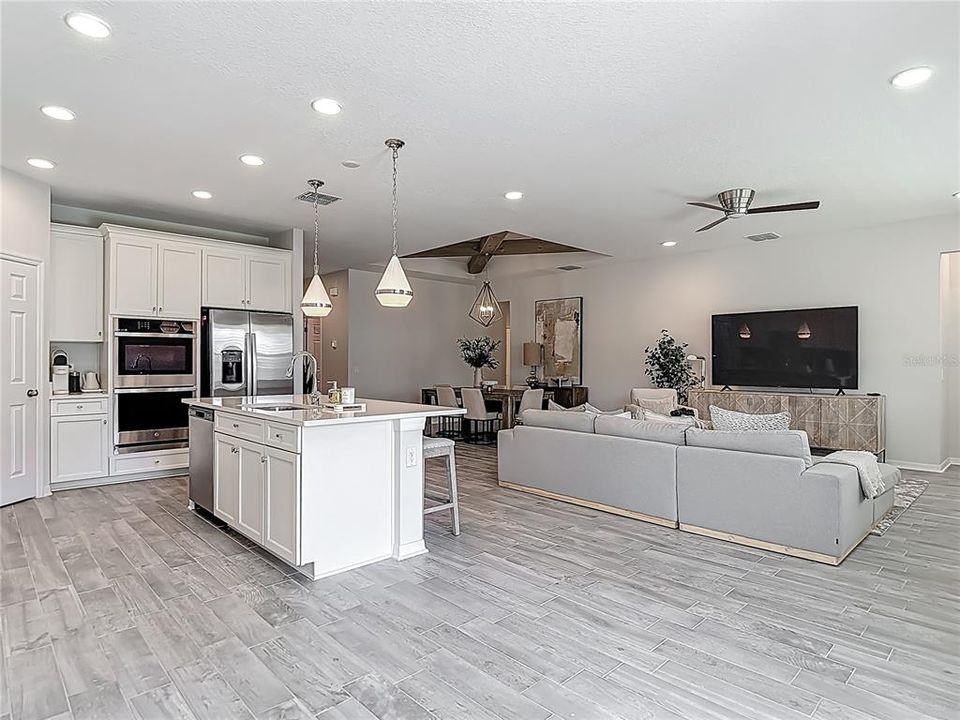 В аренду: $3,750 (4 спален, 3 ванн, 2313 Квадратных фут)