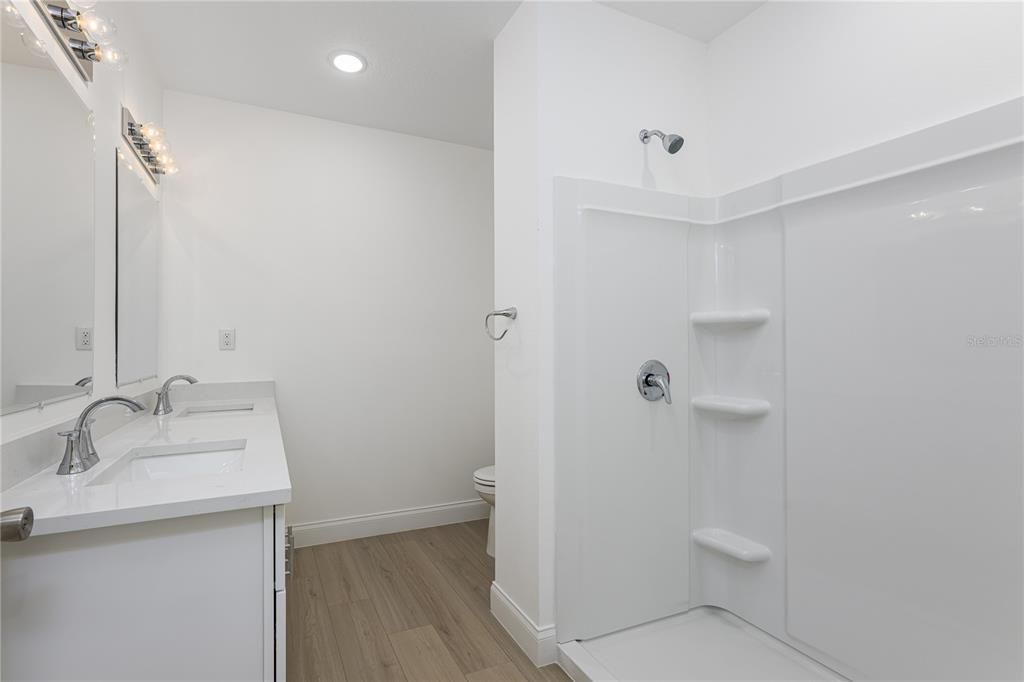 For Sale: $359,900 (4 beds, 3 baths, 2346 Square Feet)