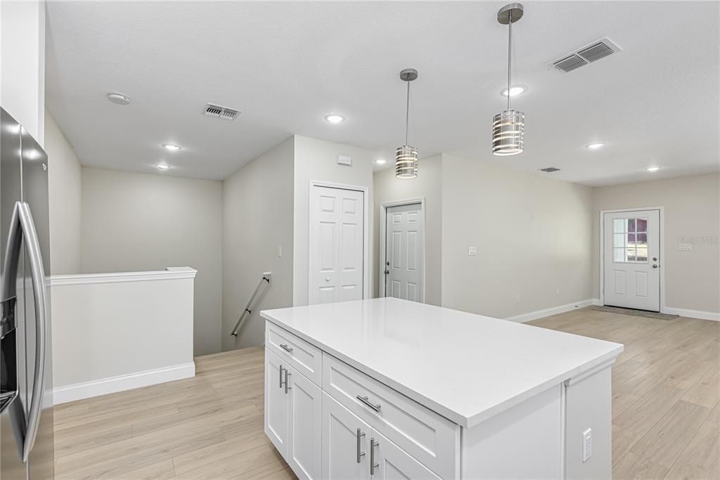 For Sale: $359,900 (4 beds, 3 baths, 2346 Square Feet)