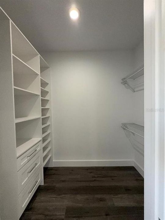 En Renta: $3,200 (4 camas, 3 baños, 2000 Pies cuadrados)