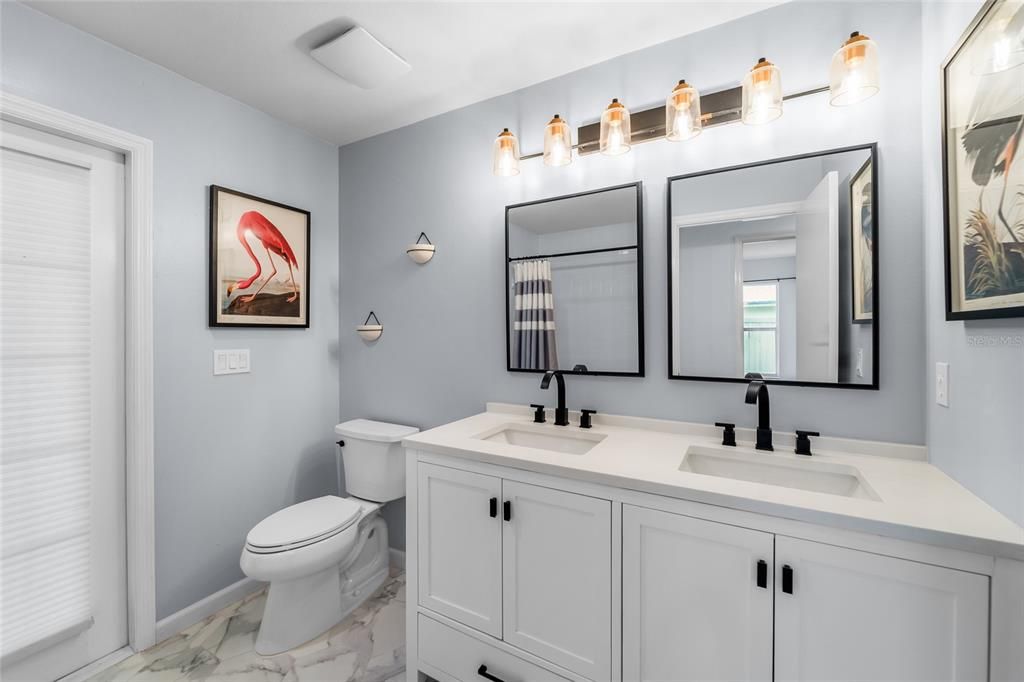 出租: $3,100 (4 贝兹, 2 浴室, 2409 平方英尺)