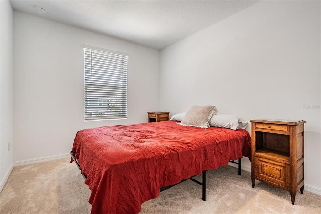 For Sale: $290,000 (3 beds, 2 baths, 1373 Square Feet)