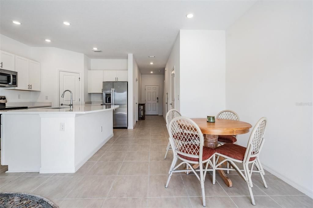 For Sale: $290,000 (3 beds, 2 baths, 1373 Square Feet)