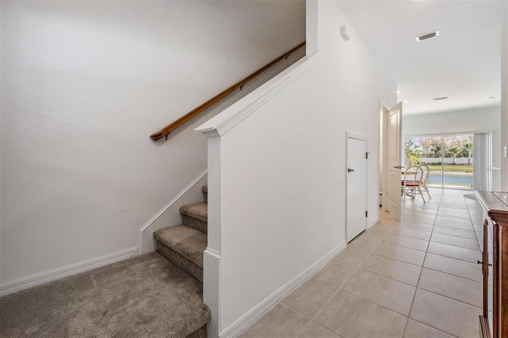 For Sale: $290,000 (3 beds, 2 baths, 1373 Square Feet)