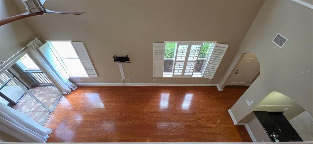 For Rent: $2,600 (3 beds, 2 baths, 2286 Square Feet)