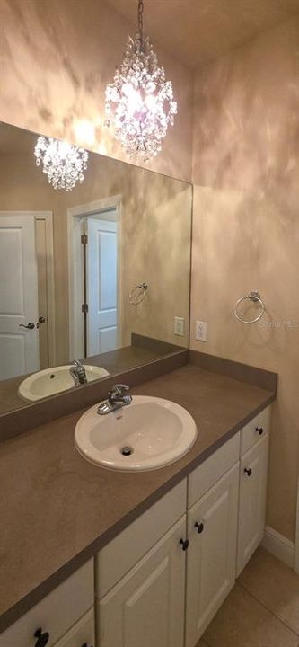 For Rent: $2,600 (3 beds, 2 baths, 2286 Square Feet)