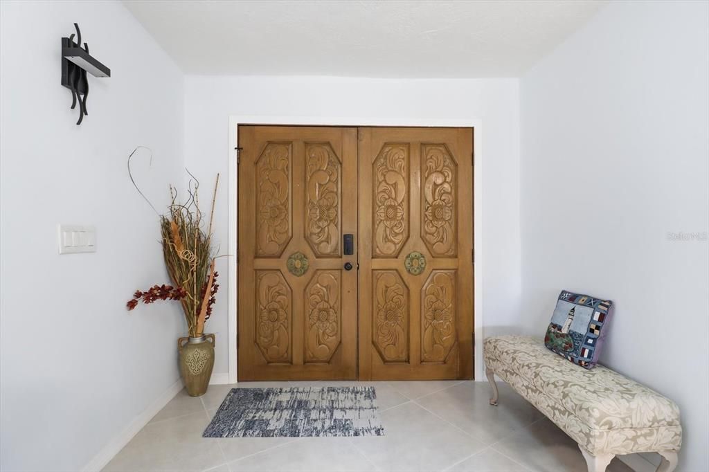 En Venta: $569,000 (3 camas, 2 baños, 2202 Pies cuadrados)