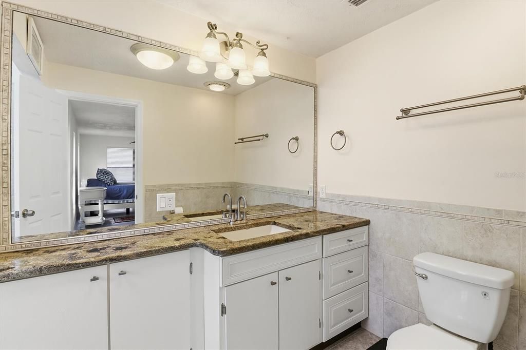 En Venta: $569,000 (3 camas, 2 baños, 2202 Pies cuadrados)