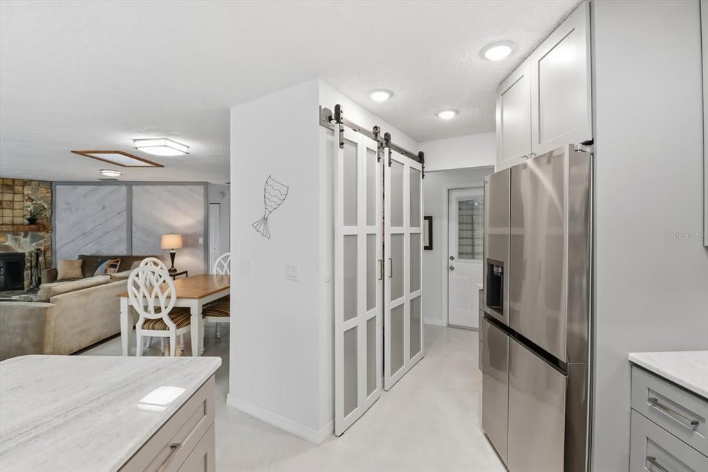 En Venta: $569,000 (3 camas, 2 baños, 2202 Pies cuadrados)