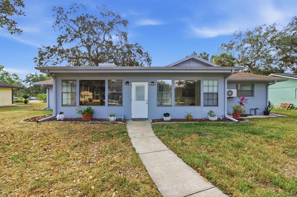 En Venta: $569,000 (3 camas, 2 baños, 2202 Pies cuadrados)