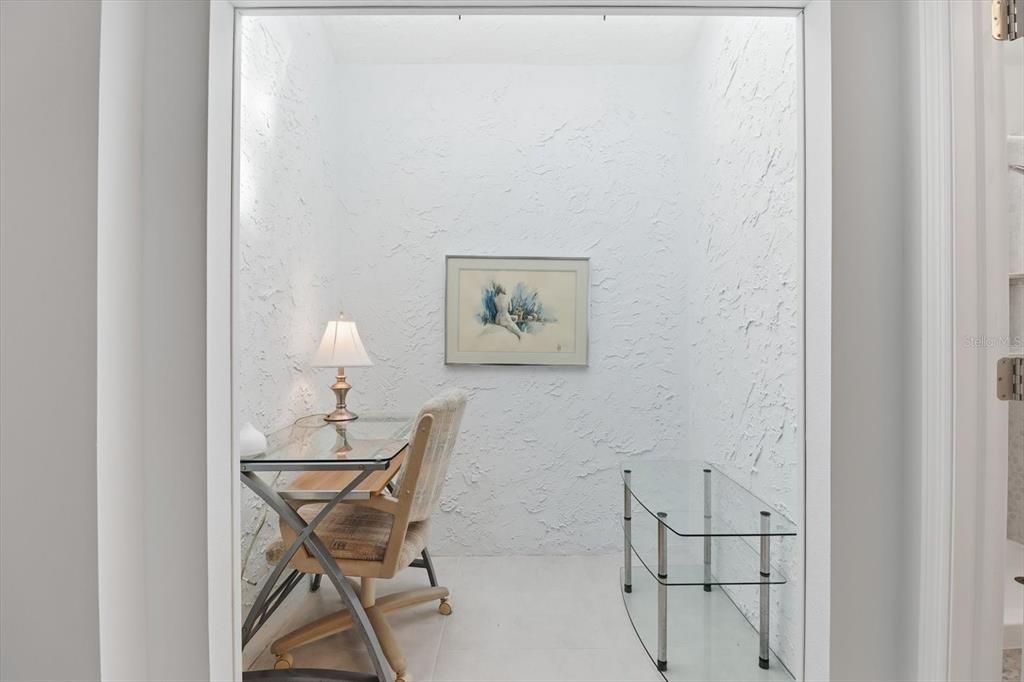 En Venta: $569,000 (3 camas, 2 baños, 2202 Pies cuadrados)