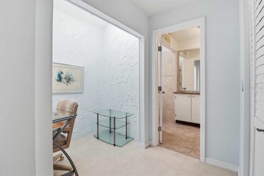 En Venta: $569,000 (3 camas, 2 baños, 2202 Pies cuadrados)