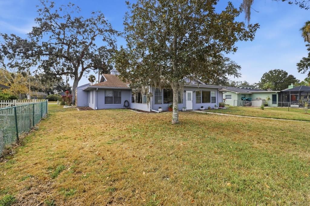 En Venta: $569,000 (3 camas, 2 baños, 2202 Pies cuadrados)