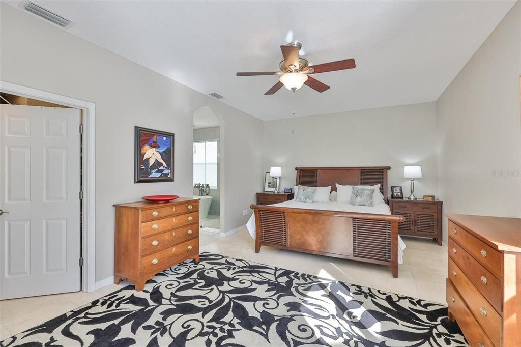 待售: $468,977 (3 贝兹, 2 浴室, 2070 平方英尺)