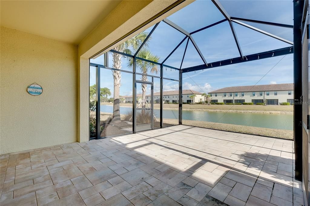 For Sale: $299,000 (3 beds, 2 baths, 1881 Square Feet)