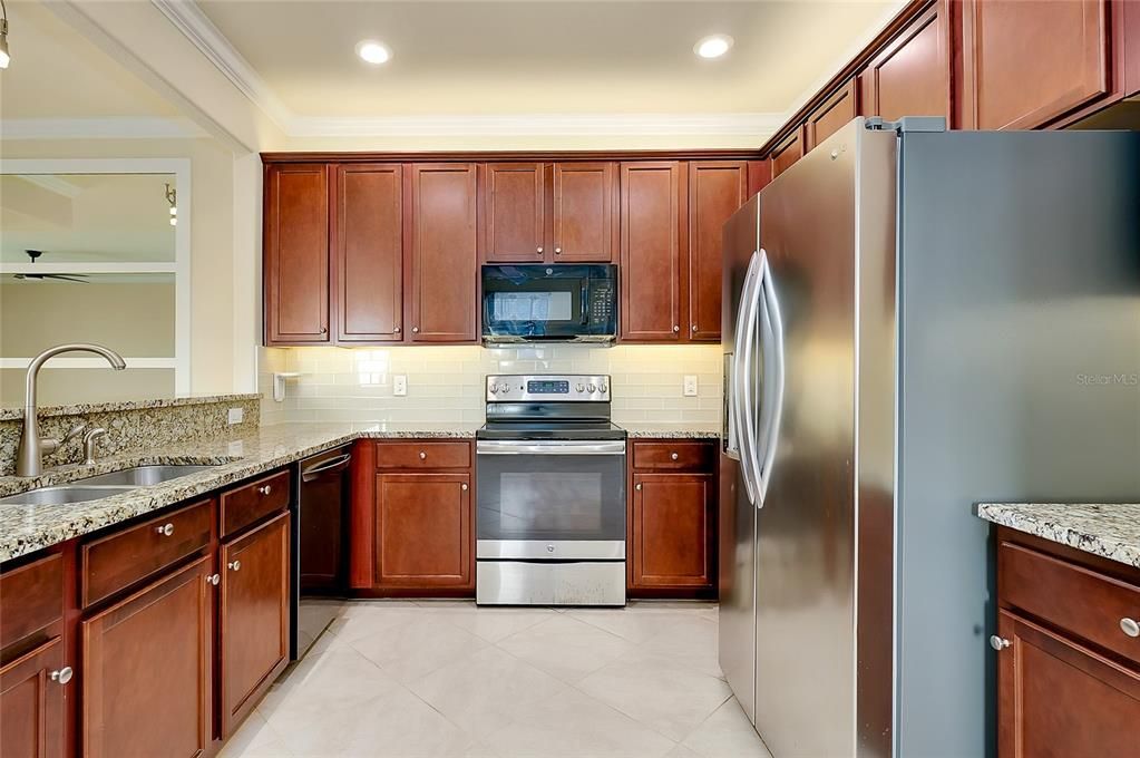 For Sale: $299,000 (3 beds, 2 baths, 1881 Square Feet)