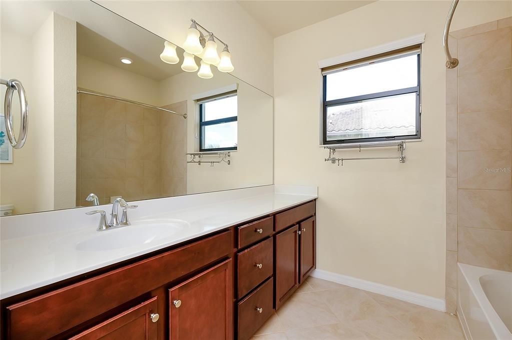 For Sale: $299,000 (3 beds, 2 baths, 1881 Square Feet)