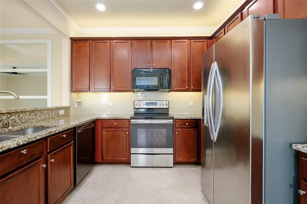 For Sale: $299,000 (3 beds, 2 baths, 1881 Square Feet)