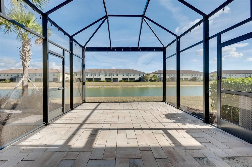 For Sale: $299,000 (3 beds, 2 baths, 1881 Square Feet)