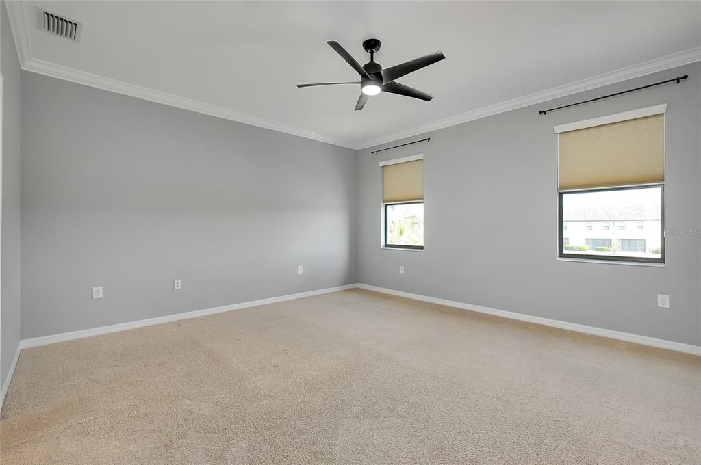 For Sale: $299,000 (3 beds, 2 baths, 1881 Square Feet)