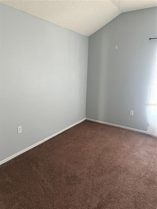 出租: $1,975 (4 贝兹, 2 浴室, 1577 平方英尺)