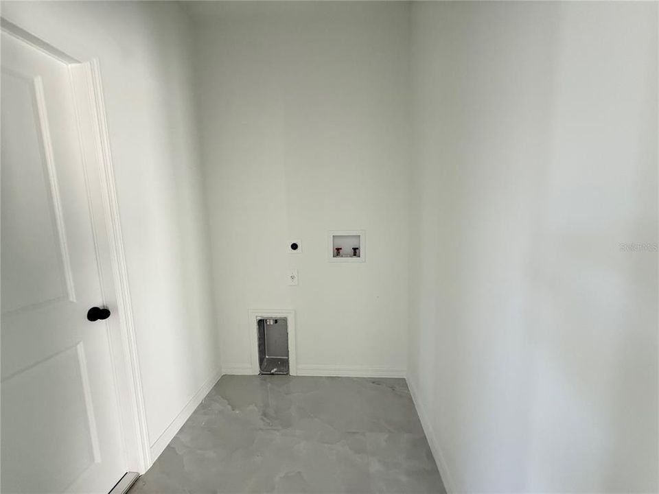 En Venta: $325,000 (3 camas, 2 baños, 1406 Pies cuadrados)