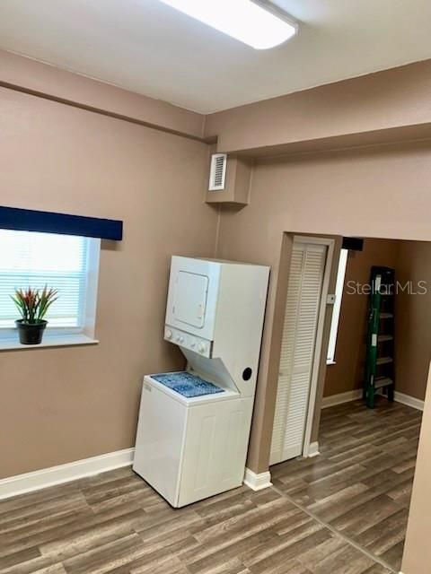 For Sale: $975,000 (10 beds, 0 baths, 3040 Square Feet)