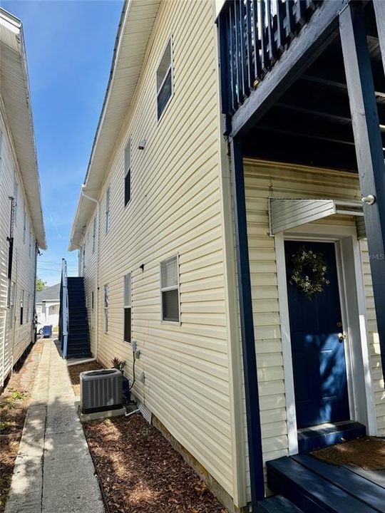 For Sale: $975,000 (10 beds, 0 baths, 3040 Square Feet)