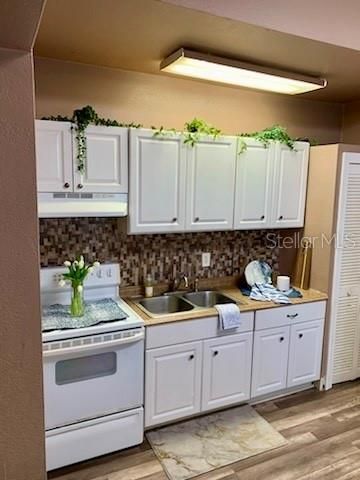 For Sale: $975,000 (10 beds, 0 baths, 3040 Square Feet)