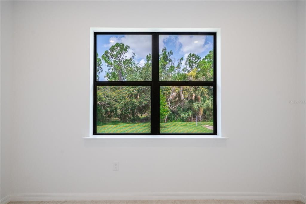 En Venta: $420,000 (4 camas, 2 baños, 1850 Pies cuadrados)