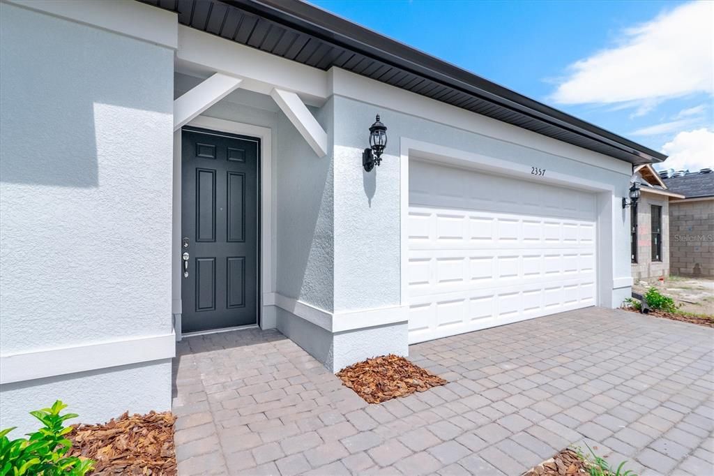 En Venta: $420,000 (4 camas, 2 baños, 1850 Pies cuadrados)