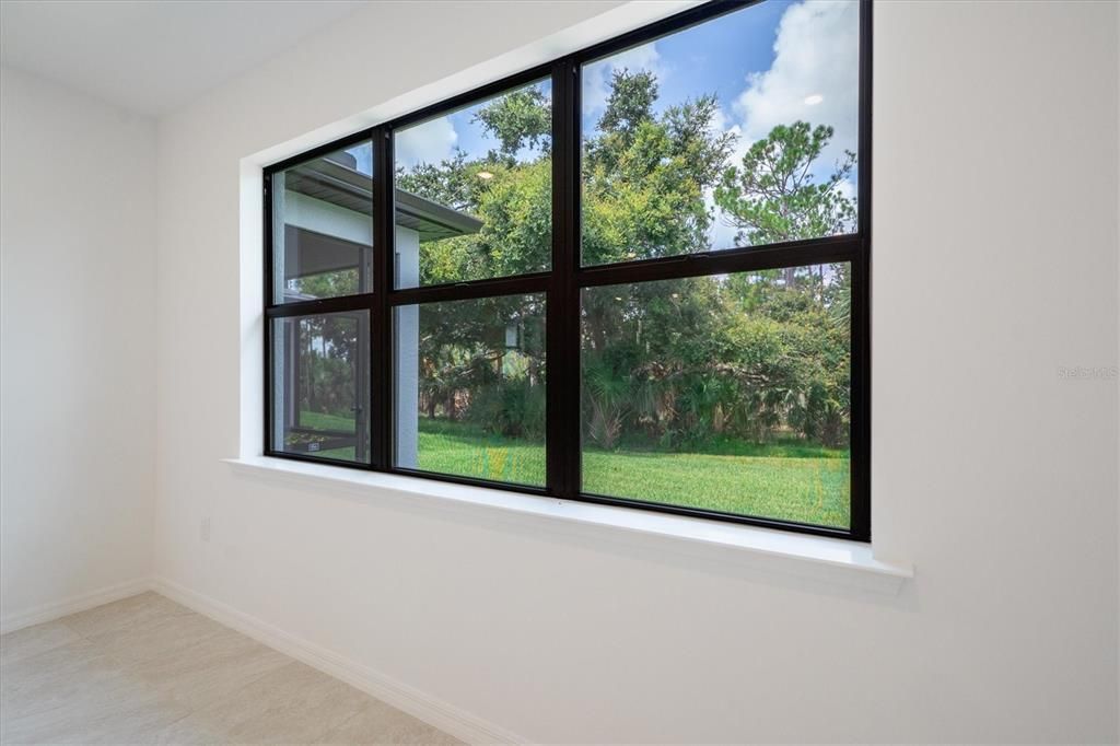 En Venta: $420,000 (4 camas, 2 baños, 1850 Pies cuadrados)