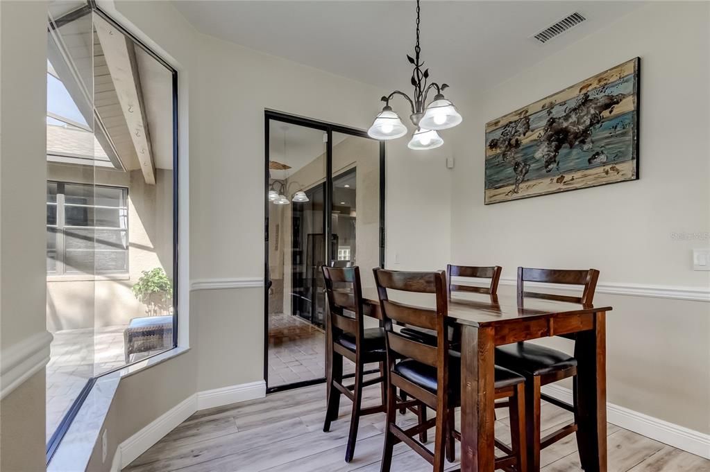 En Venta: $975,000 (5 camas, 4 baños, 3382 Pies cuadrados)