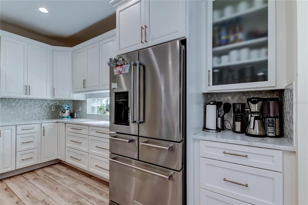 En Venta: $975,000 (5 camas, 4 baños, 3382 Pies cuadrados)