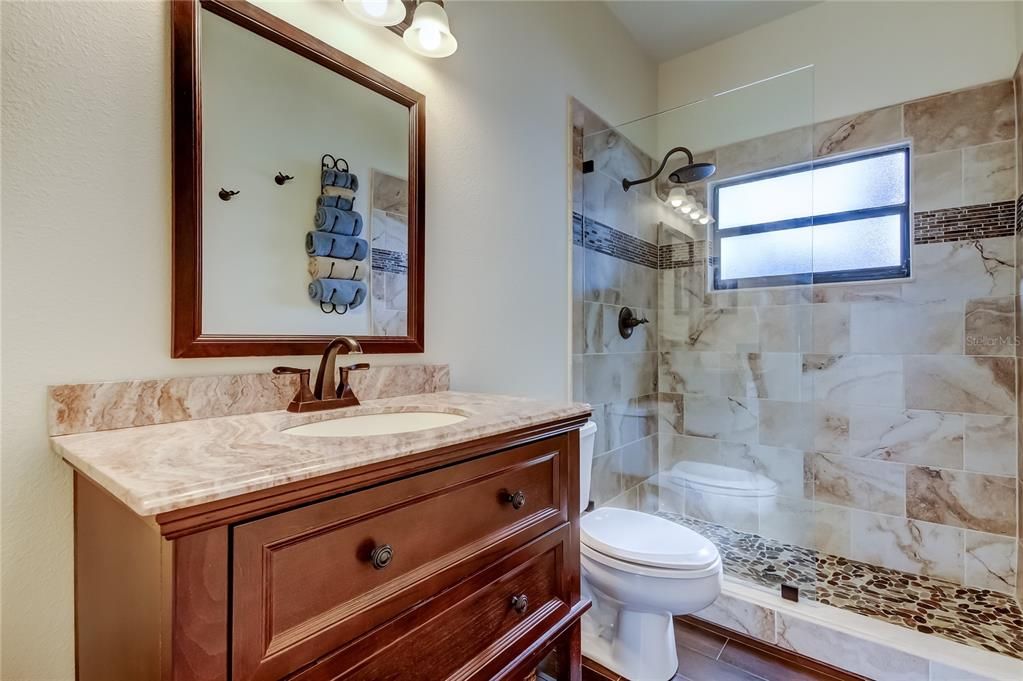 En Venta: $975,000 (5 camas, 4 baños, 3382 Pies cuadrados)