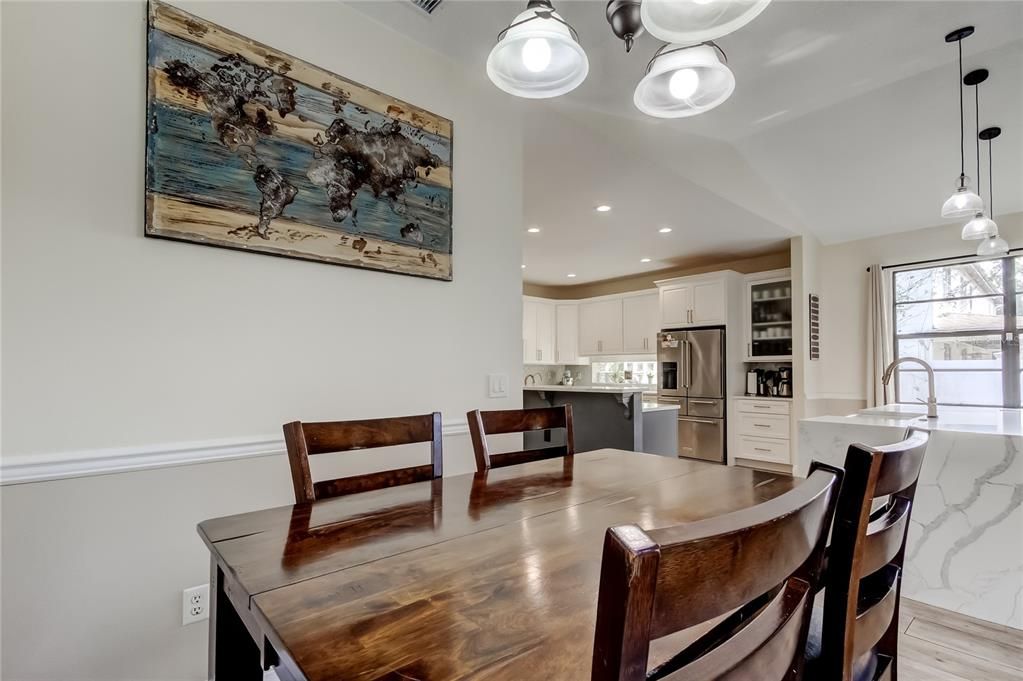 En Venta: $975,000 (5 camas, 4 baños, 3382 Pies cuadrados)