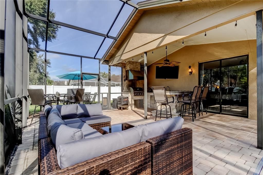 En Venta: $975,000 (5 camas, 4 baños, 3382 Pies cuadrados)