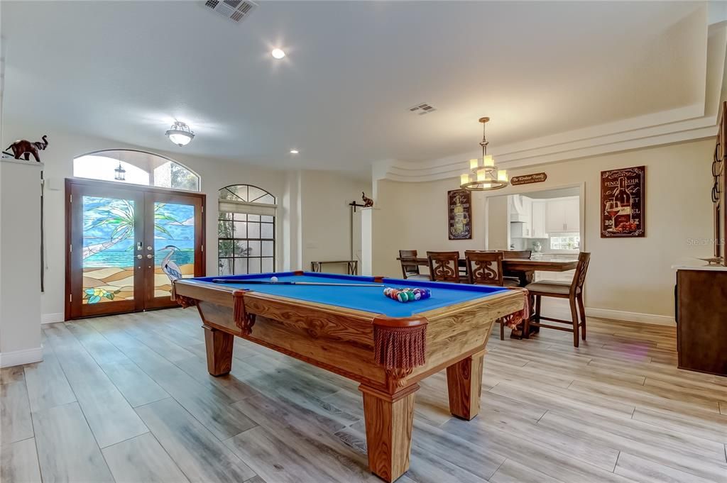 En Venta: $975,000 (5 camas, 4 baños, 3382 Pies cuadrados)