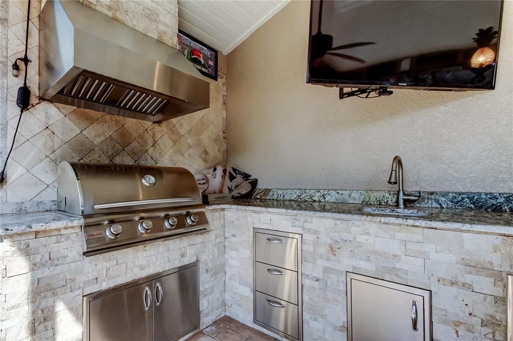 En Venta: $975,000 (5 camas, 4 baños, 3382 Pies cuadrados)