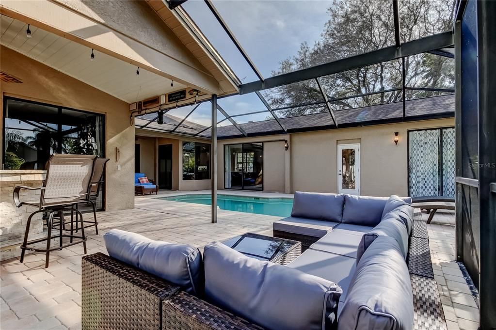 En Venta: $975,000 (5 camas, 4 baños, 3382 Pies cuadrados)