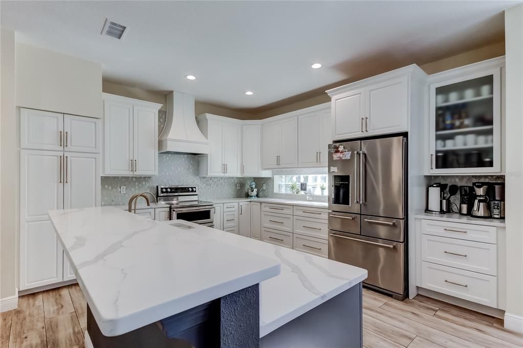 En Venta: $975,000 (5 camas, 4 baños, 3382 Pies cuadrados)