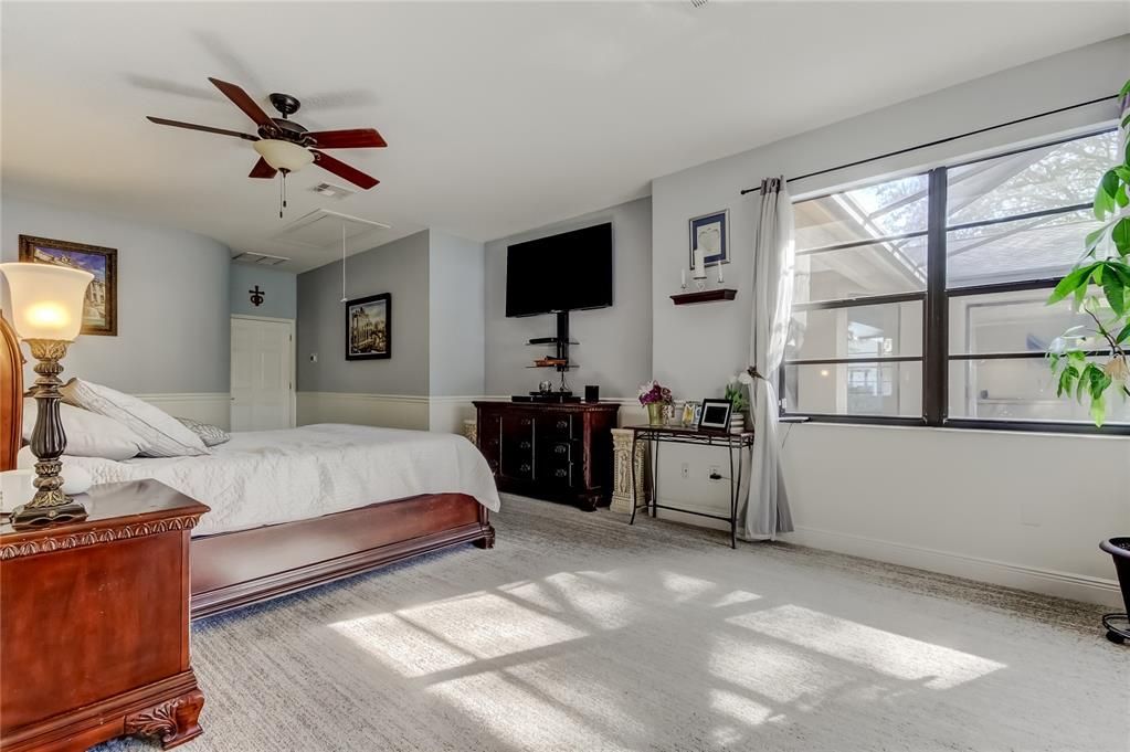 En Venta: $975,000 (5 camas, 4 baños, 3382 Pies cuadrados)