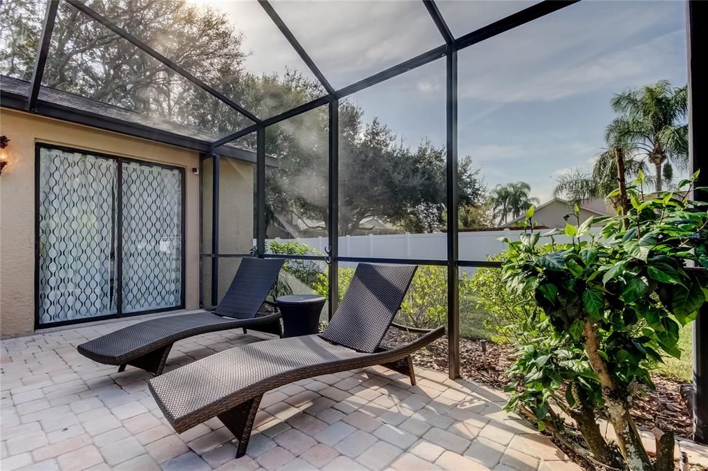 En Venta: $975,000 (5 camas, 4 baños, 3382 Pies cuadrados)