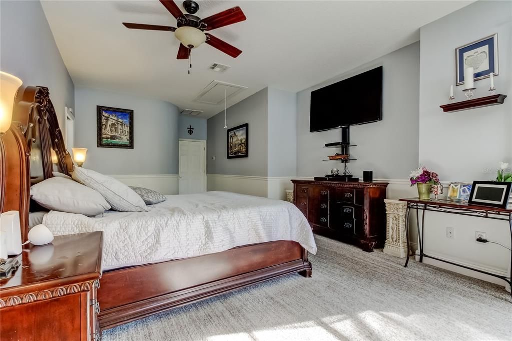 En Venta: $975,000 (5 camas, 4 baños, 3382 Pies cuadrados)