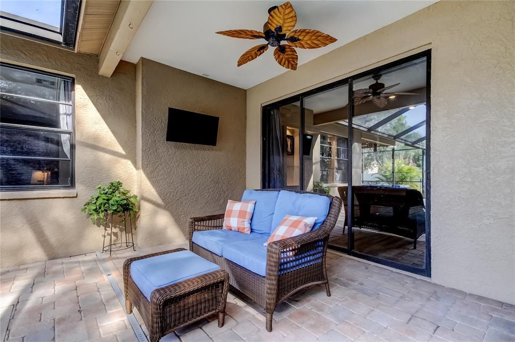 En Venta: $975,000 (5 camas, 4 baños, 3382 Pies cuadrados)