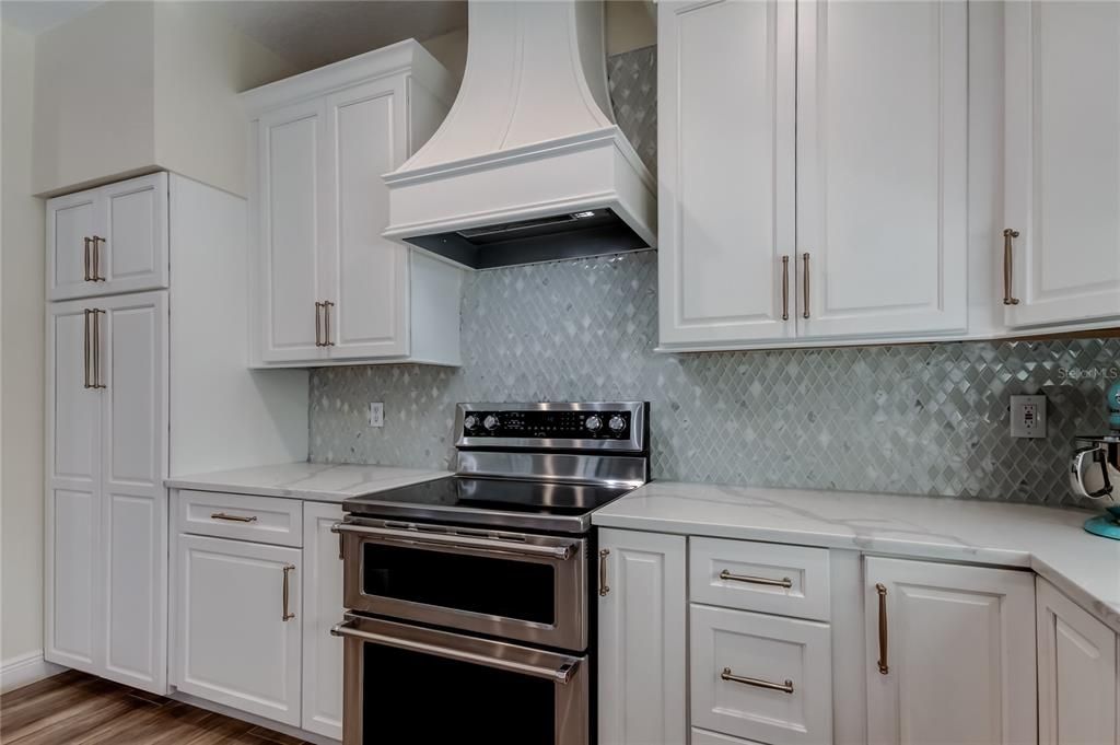 En Venta: $975,000 (5 camas, 4 baños, 3382 Pies cuadrados)